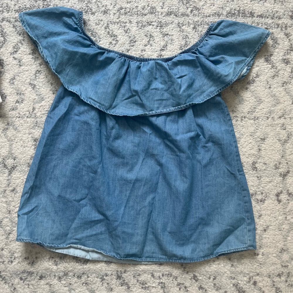NWT Off-shoulder vero moda top